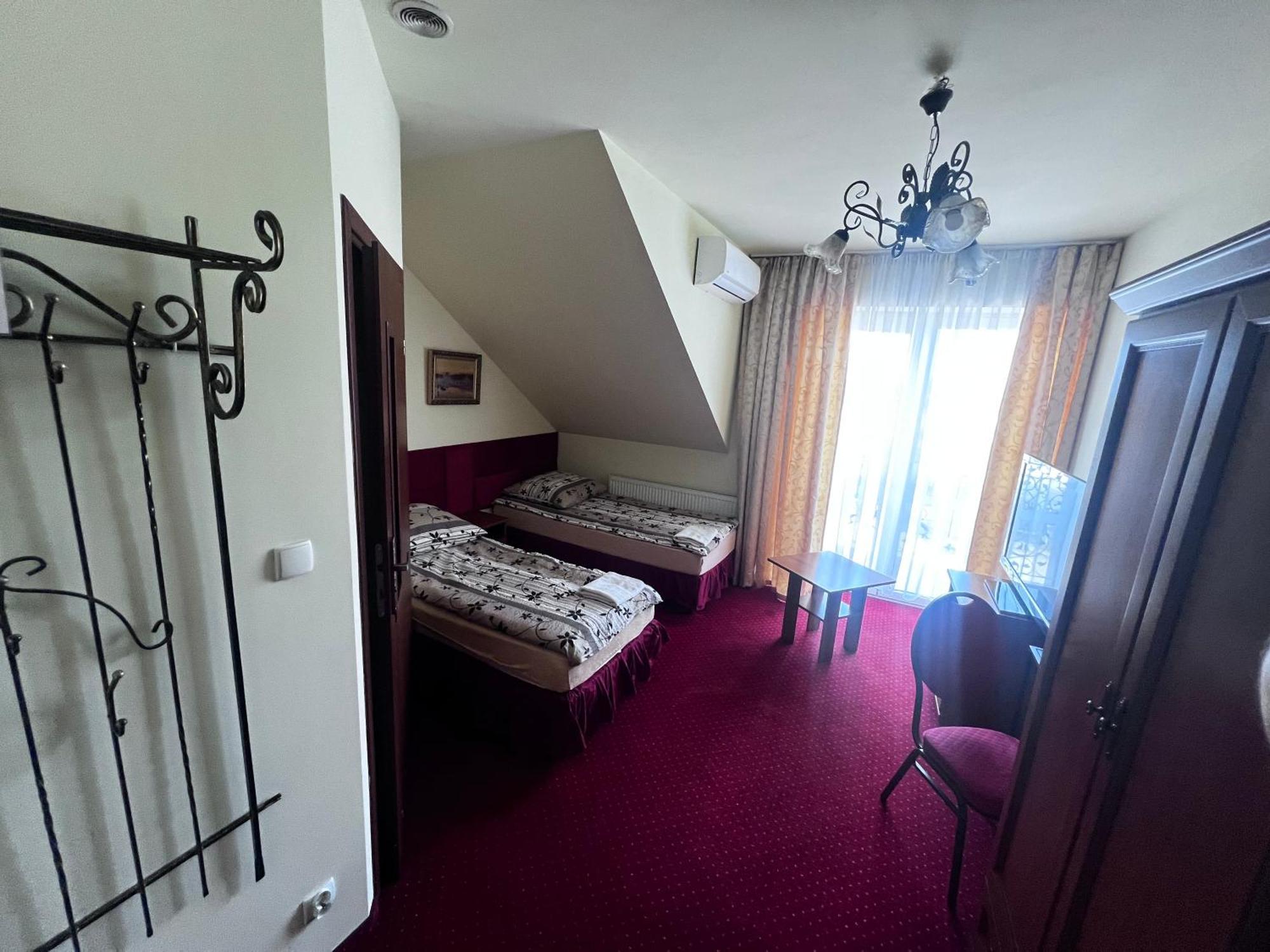 Zajazd Skorpion B&B Oświęcim Exteriör bild